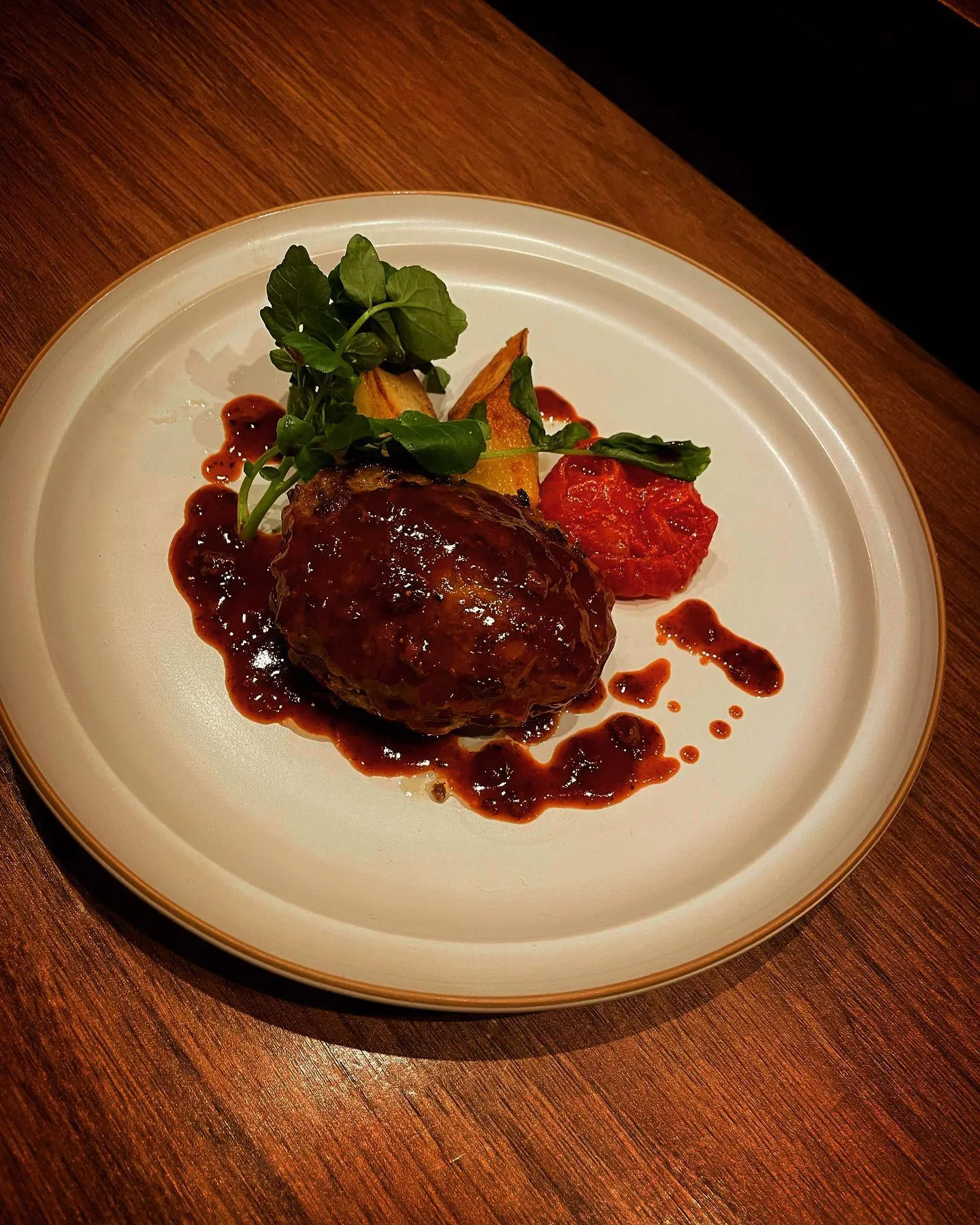 バーで食べるご飯っておいしい