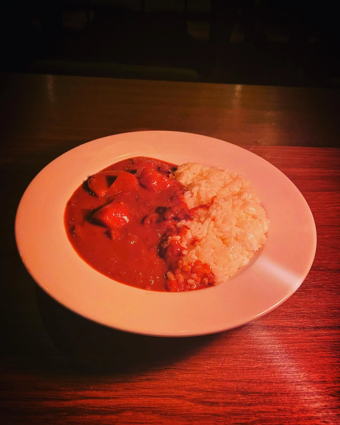 深夜カレー食べたくなることありますよね。